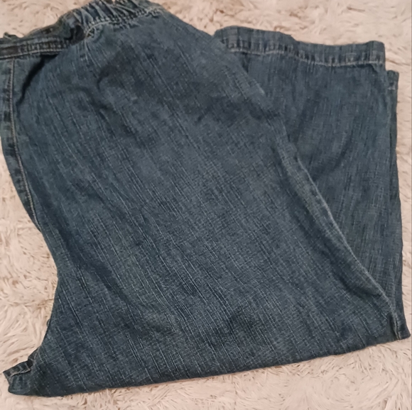 Women's WHITE STAG Denim Wide Leg Cropped Pant. Size 16W. - Picture 2 of 5